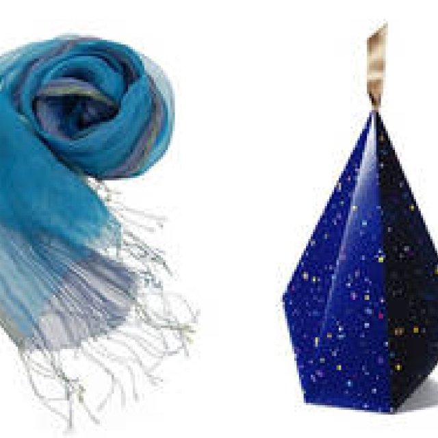 ISSEY MIYAKE INC.｜“ミッドナイト・ブルー”がキーカラーのフェア「WINTER GIFT 2011」 ギャラリー