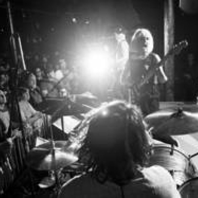 Clarks｜英国での「The Joy formidable」シークレットライブ レポーター募集 ギャラリー