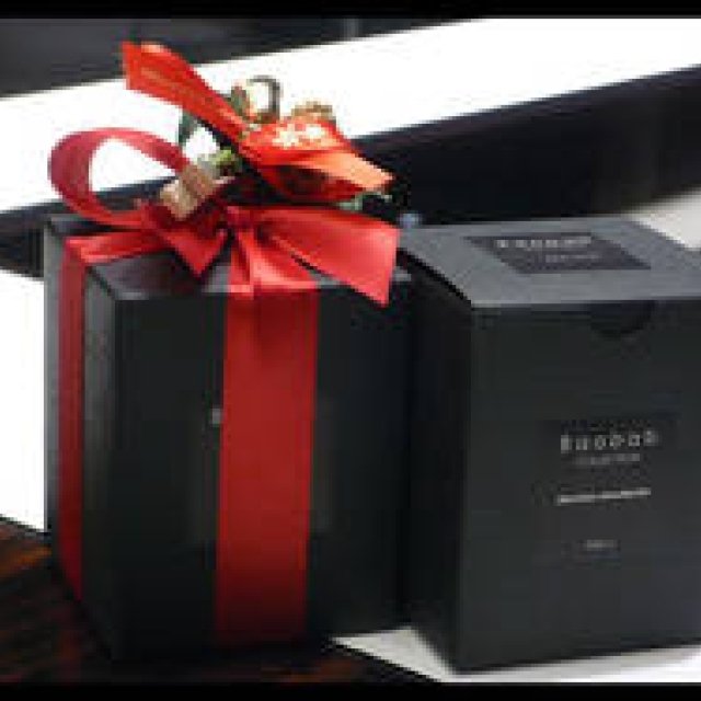 ISETAN MEN'S｜イセタンメンズ レジデンス通信2011年12月号｜メンズ館8階でクリスマスムードを満喫 GALLERY