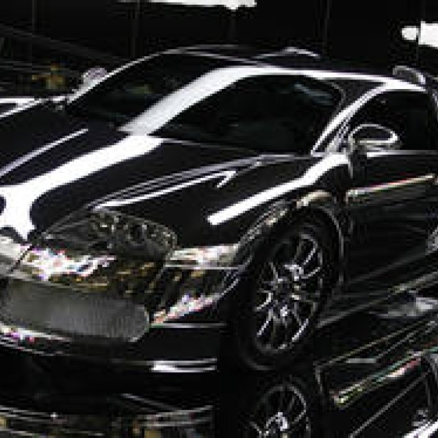  ミラーフィニッシュのBugatti Veyron ギャラリー