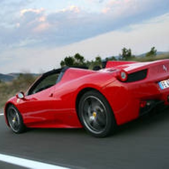 鈴木正文が語る。フェラーリ458スパイダーの魅力｜Ferrari