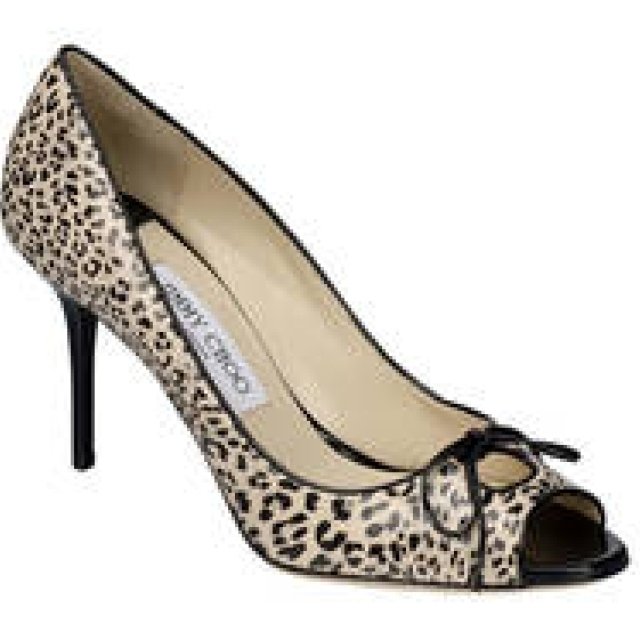 伊勢丹新宿店にジミー チュウのフルラインが揃う新店舗オープン！│JIMMY CHOO