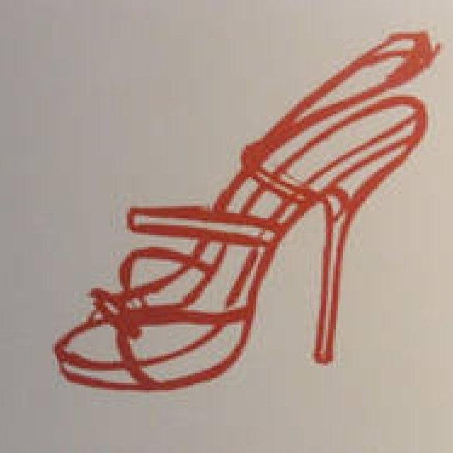 萩原輝美｜老舗ブランドが見せたデザインの魅力！ ギャラリー