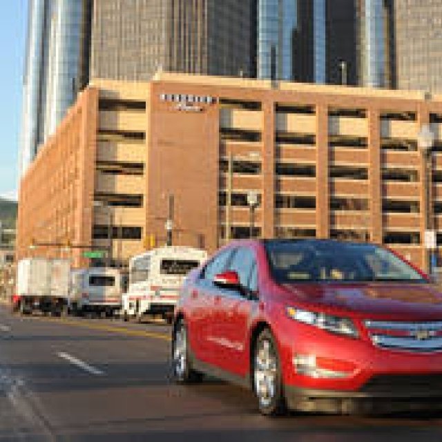 CHEVROLET VOLTにデトロイトで試乗