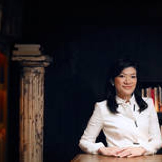 服飾史家 中野香織氏が紐解く 「ジョルジオ アルマーニとモード」