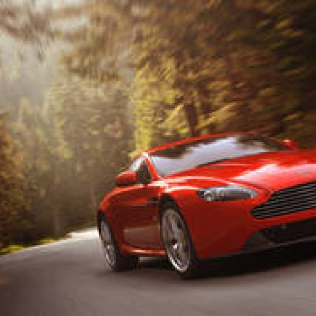 アストンマーティン、V8ヴァンテージを全面的に改良｜ASTON MARTIN