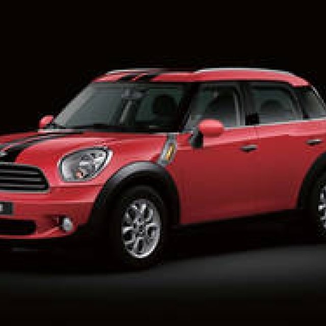 ミニ　クロスオーバーに10周年特別記念モデルが登場｜MINI ギャラリー