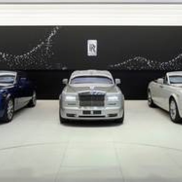 ファントム・シリーズII、ジュネーブでデビュー｜Rolls-Royce ギャラリー