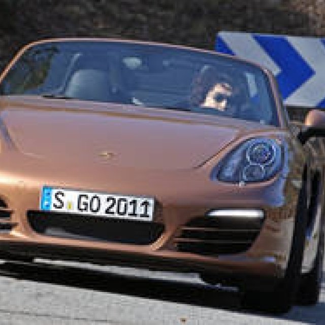 島下泰久ポルシェ ボクスター海外試乗記｜Porsche ギャラリー