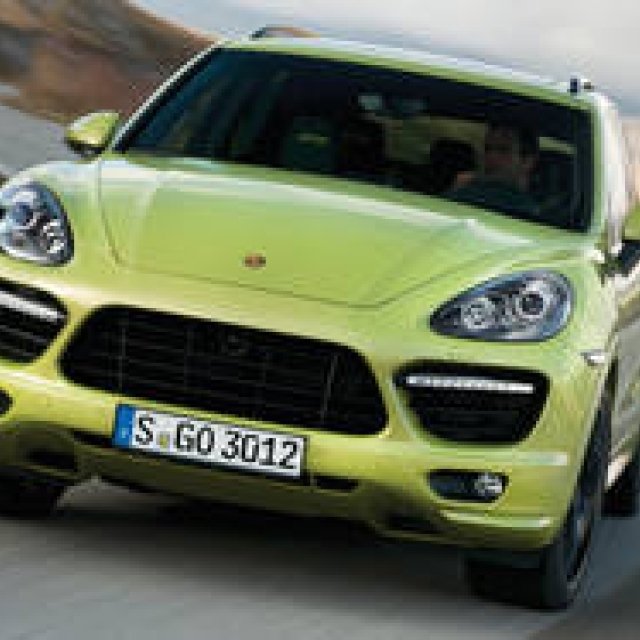 カイエンに、420馬力の「GTS」が登場｜Porsche ギャラリー