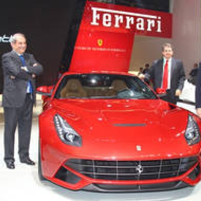 フェラーリのハイブリッドシステム「HY-KERS」を発表｜Ferrari ギャラリー