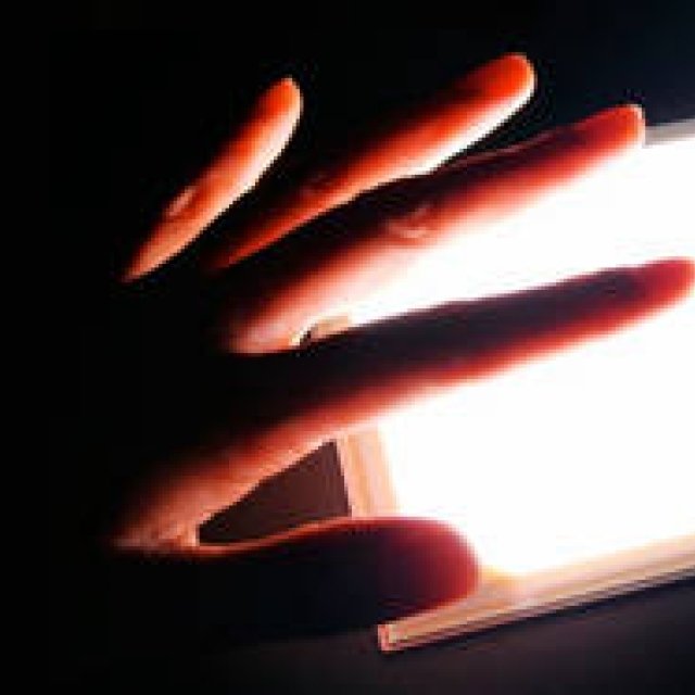 エコで薄くて、自由度の高い画期的な有機EL照明 ギャラリー