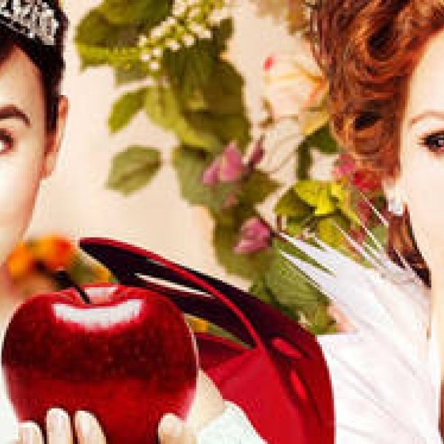 白雪姫と鏡の女王｜衣装展示 ギャラリー