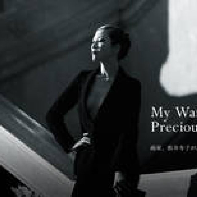 GIORGIO ARMANI｜日本画家、松井冬子が語る“私が重要なシーンで選ぶ服”