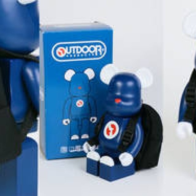 OUTDOOR PRODUCTS｜定番デイパックを背負った400％サイズBE@RBRICK限定販売 ギャラリー