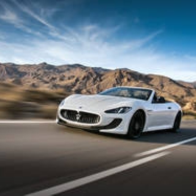 レーシングマシン譲りの辛口オープン｜Maserati ギャラリー