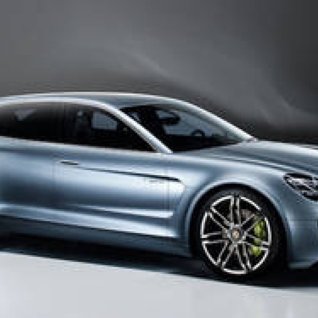 パナメーラにプラグインハイブリッドを搭載したコンセプト｜Porsche ギャラリー