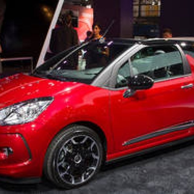 パリ現地リポート｜Citroen ギャラリー