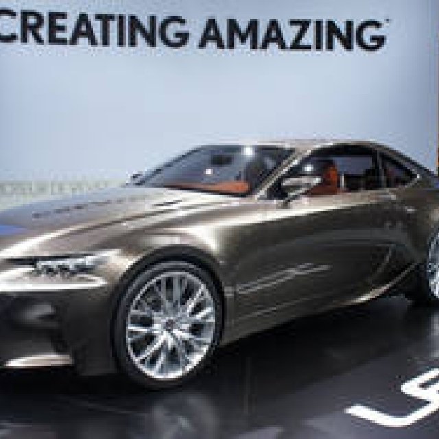 パリ現地リポート｜Lexus ギャラリー