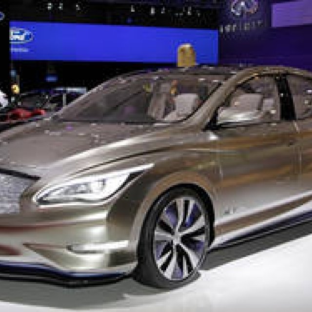 パリ現地リポート｜INFINITI ギャラリー