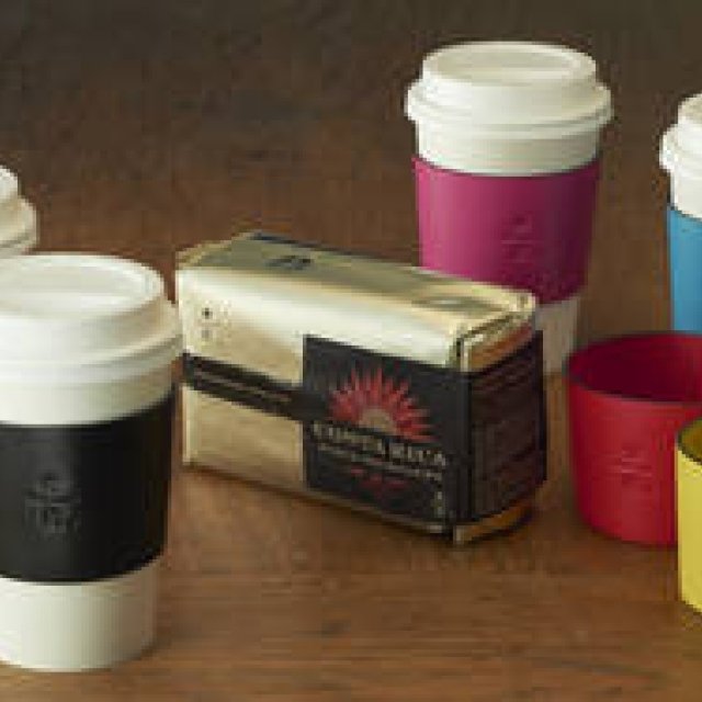 LOEWE x STARBUCKS RESERVE（R）｜数量限定、ロエベレザーのスリーブが登場 ギャラリー