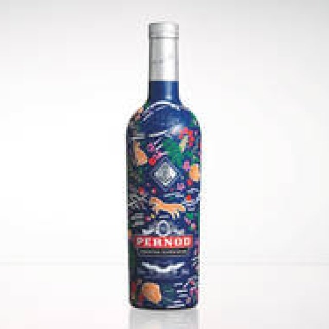 EAT｜限定ボトルにくわえ、コラボアイテムも発売！「メゾン キツネ×ペルノアブサン」 ギャラリー