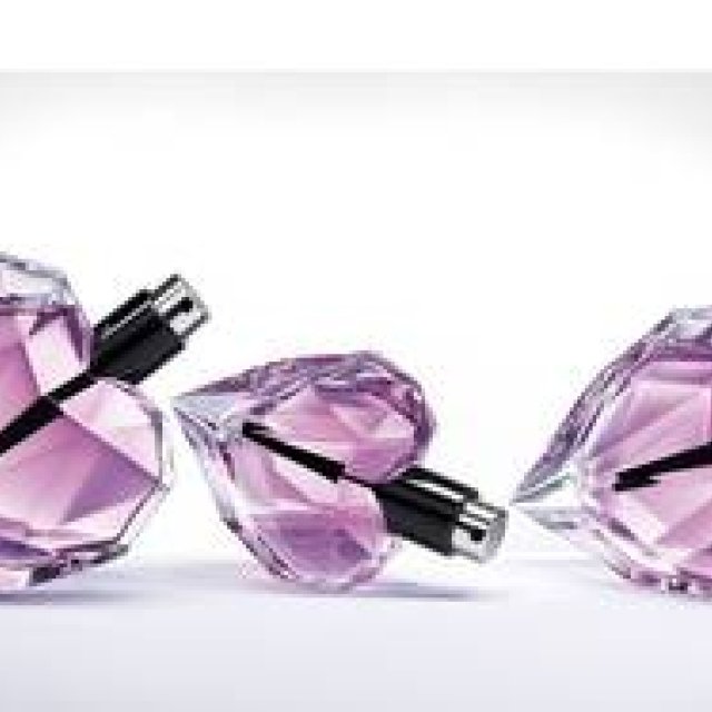 DIESEL｜「LOVERDOSE」にライトなオードトワレが誕生 ギャラリー