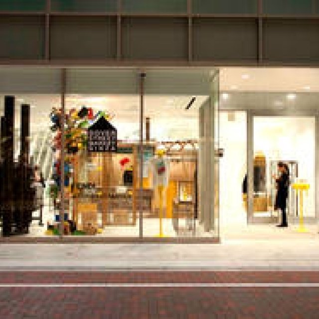 FENDI｜バケット15周年記念ポップアップストア「バケットマニア」東京上陸 ギャラリー