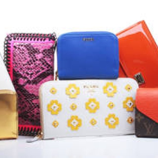 A HAPPY NEW“WALLET”2013