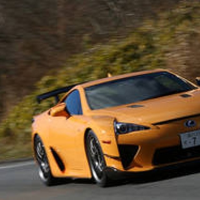 F Sportの原点 レクサスLFA Nurburgring Package｜Lexus ギャラリー