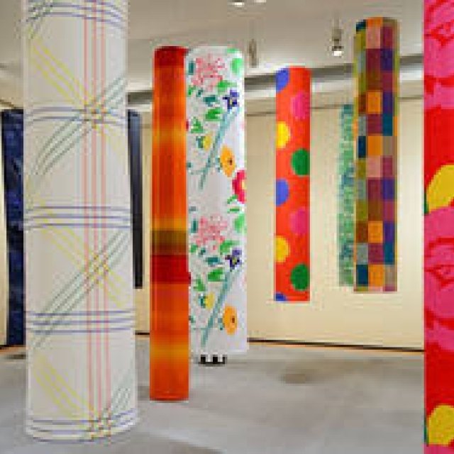 『石本藤雄展 －マリメッコの花から陶の実へ－』、表参道・スパイラルで開催｜ART