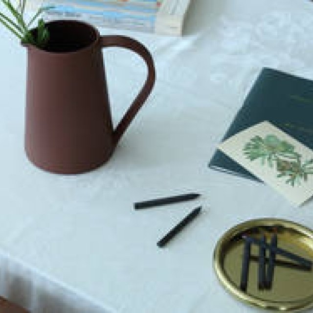 粘土の特性を熟知したスペシャリストによるピッチャー｜Another Country