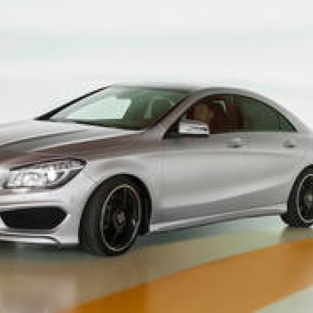 最小の4ドアクーペ「CLA」デビュー｜Mercedes-Benz ギャラリー