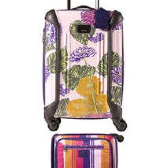 TUMI｜旅へ誘うコラボレートコレクション「Anna Sui for Tumi コレクション」 ギャラリー