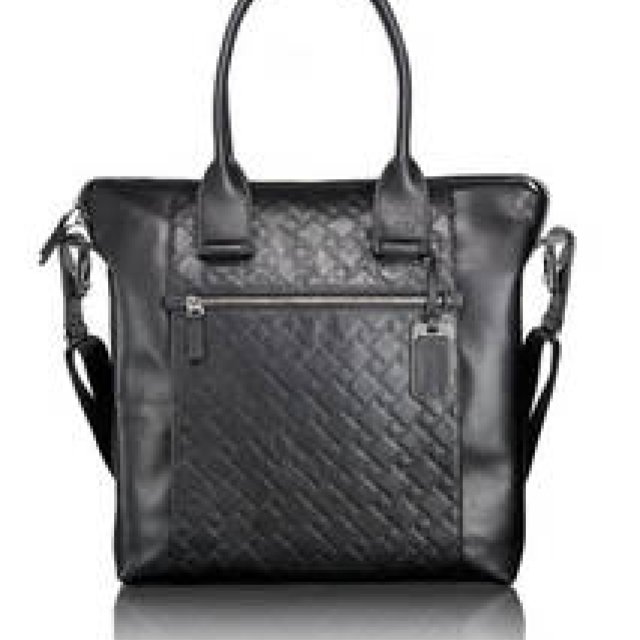 TUMI｜アイコニックな“T”のロゴパターンが配された「TICONコレクション」 ギャラリー