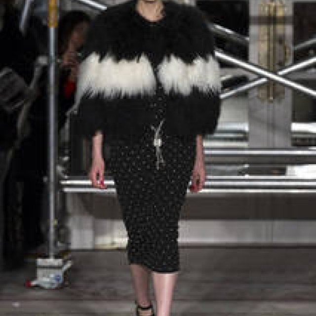 Moschino Cheap & Chic｜2013年秋冬コレクション トレンド速報