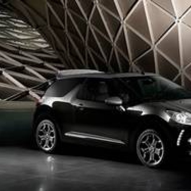 シトロエン DS3カブリオに試乗｜Citroen ギャラリー