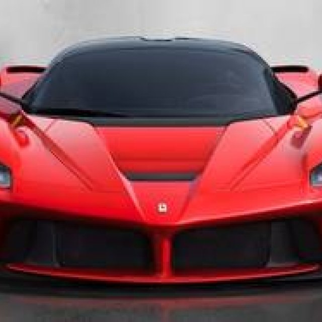 あらたなるフェラーリのシンボル、ついにアンヴェール｜Ferrari ギャラリー