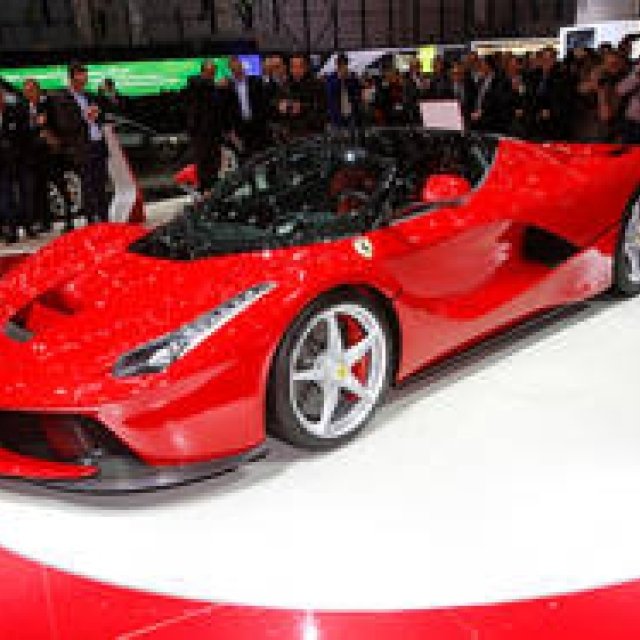 ラ フェラーリ フォトインプレッション｜Ferrari