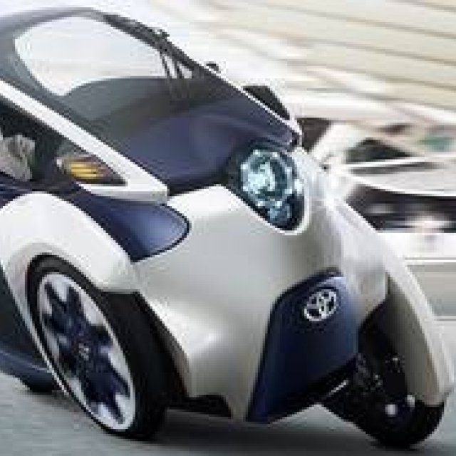 トヨタ、3輪EVと86オープンを公開｜Toyota ギャラリー