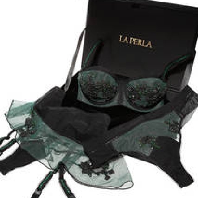 LA PERLA｜オープン限定アイテムも登場する「LA PERLA 銀座店」オープン ギャラリー