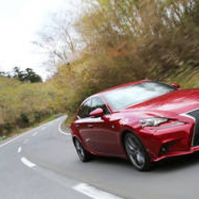 モデルチェンジを果たした レクサス　ISに先行試乗｜Lexus