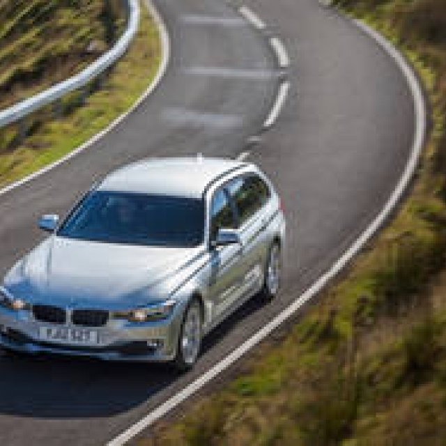 3シリーズのワゴンに2モデル追加｜BMW ギャラリー