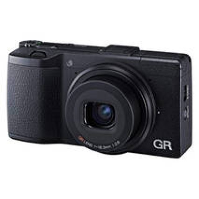 GR｜コンパクトデジタルカメラ「GR」と数量限定オリジナルウォッチ5月発売