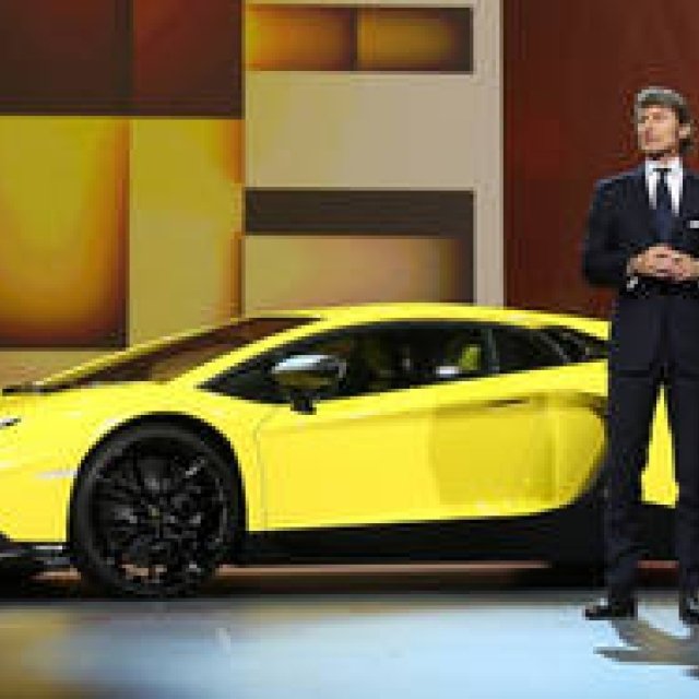 ランボルギーニ50周年を記念したアヴェンタドール｜Lamborghini ギャラリー