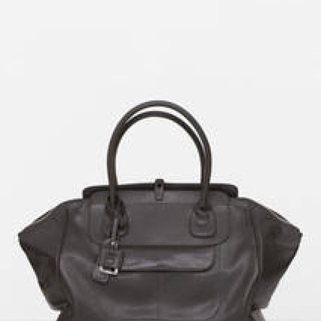 ithelicy｜バッグのスペシャリストの女性ふたりが手がける注目バッグブランド ギャラリー