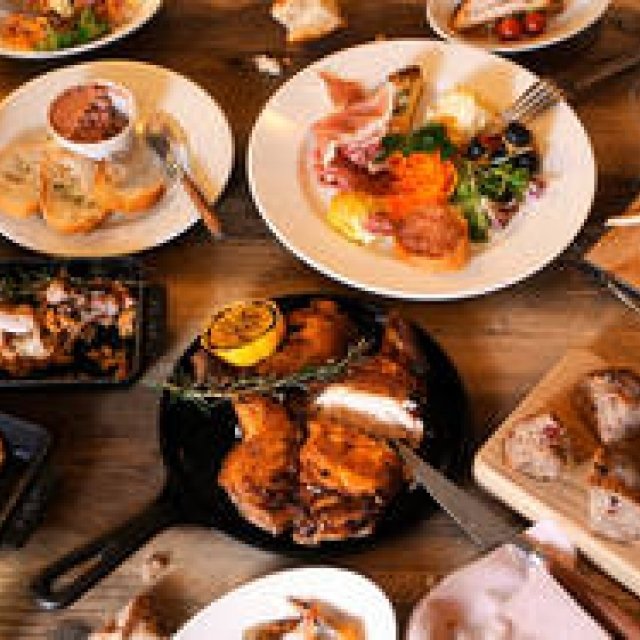 EAT｜グランフロント大阪に新業態のカフェ&鉄板バール、オープン｜ビブ バール ギャラリー