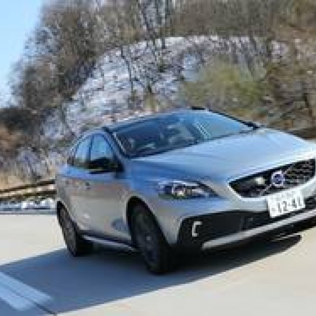 ボルボ V40 クロスカントリーに試乗｜Volvo ギャラリー