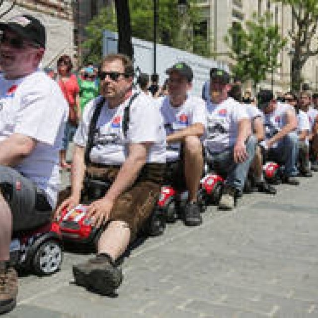 最小のMINIが成し遂げた偉業｜MINI ギャラリー