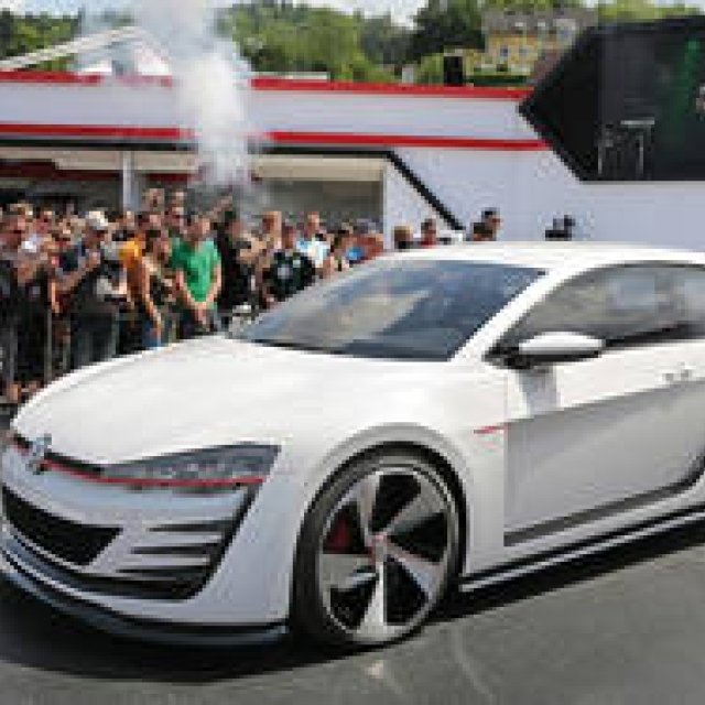 スーパー ゴルフ GTI 公開｜Volkswagen ギャラリー